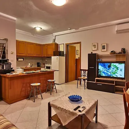 Fully Equipped And Family Friendly 200mbps Apartment *